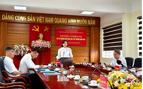 Nghiệm thu đề tài NCKH cấp trường năm 2025