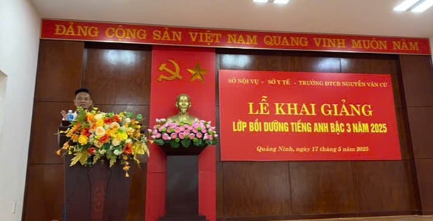 KHAI GIẢNG LỚP BỒI DƯỠNG TIẾNG ANH BẬC 3 CHO VIÊN CHỨC NGÀNH Y TẾ TỈNH QUẢNG NINH
