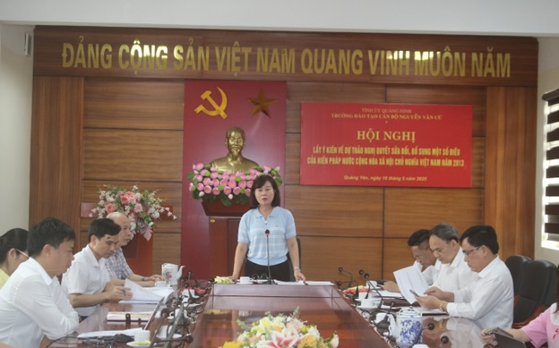 HỘI NGHỊ LẤY Ý KIẾN VỀ DỰ THẢO NGHỊ QUYẾT SỬA ĐỔI, BỔ SUNG MỘT SỐ ĐIỀU CỦA HIẾN PHÁP NƯỚC CỘNG HÒA XÃ HỘI CHỦ NGHĨA VIỆT NAM NĂM 2013