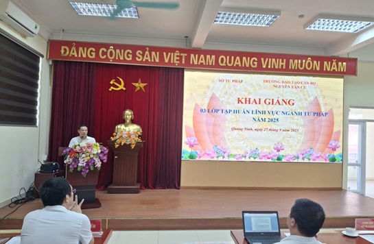 Khai giảng 03 lớp tập huấn lĩnh vực ngành Tư pháp năm 2025