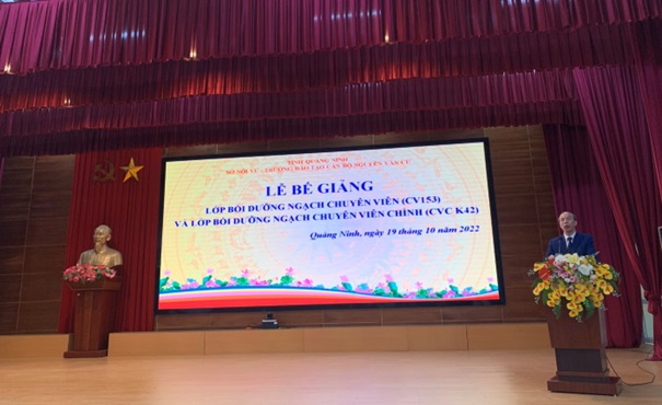  Trường Đào tạo cán bộ Nguyễn Văn Cừ tổ chức Lễ Bế giảng lớp Bồi dưỡng ngạch Chuyên viên (CV151) và lớp Bồi dưỡng ngạch chuyên viên chính (CVCK42).