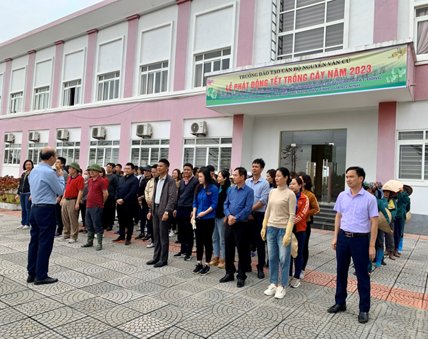 Trường Đào tạo cán bộ Nguyễn Văn Cừ hưởng ứng Tết trồng cây “Đời đời nhớ ơn Bác Hồ” Xuân Quý Mão 2023.